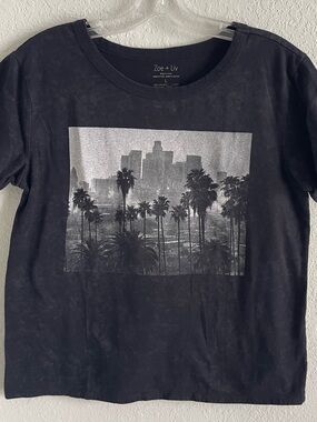 Zoe + Liv Distressed Black Los Angeles Graphic Tee